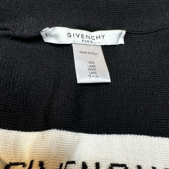 Givenchy Black and White Logo Beanie brand new no tag main image 9